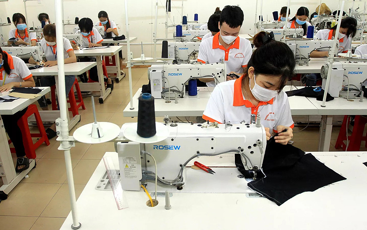 Doanh nghiệp bị ảnh hưởng Covid-19 được giảm 30% thuế thu nhập.