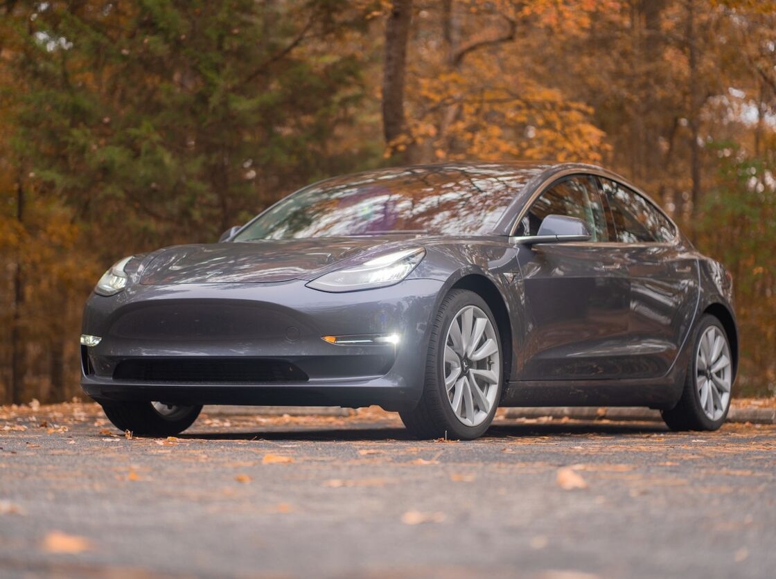 14. Tesla Định giá: 36 tỷ USD Giá trị tăng hơn năm ngoái: + 184%