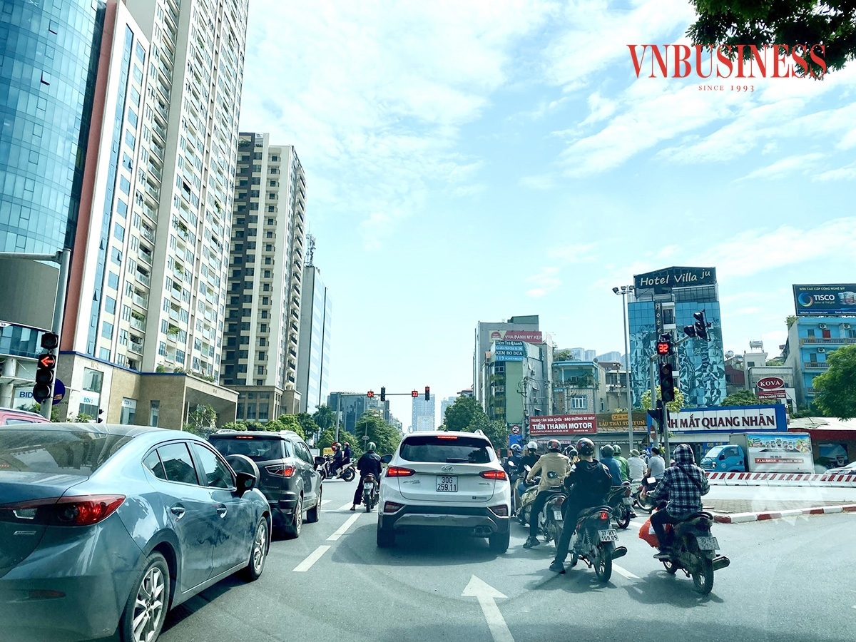 Người dân ở đây lo ngại khi có thêm 700 người về sinh sống sẽ gây quá tải thêm cho hạ tầng giao thông.