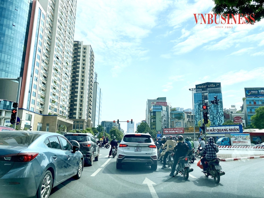 Người dân ở đây lo ngại khi có thêm 700 người về sinh sống sẽ gây quá tải thêm cho hạ tầng giao thông.