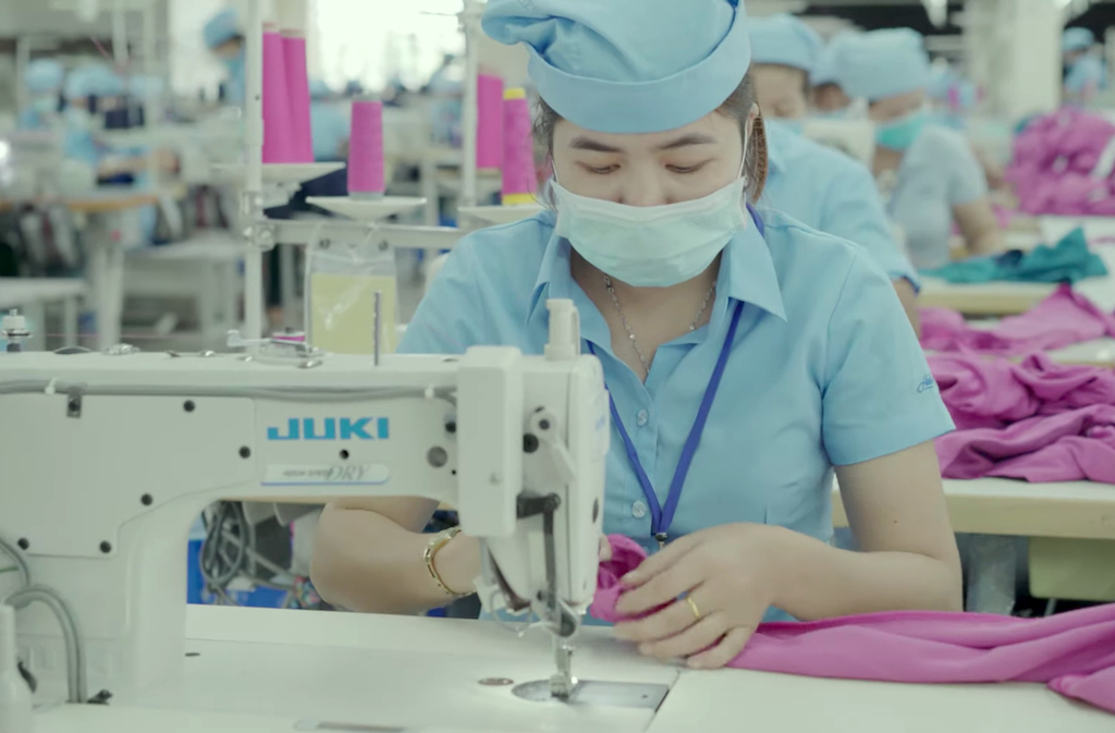 Các DN trong ngành dệt may đang có xu hướng chuyển đổi tích cực trong chuỗi cung ứng sang hướng bền vững và minh bạch hơn, xem đó là nhu cầu tất yếu trong giai đoạn hiện nay.