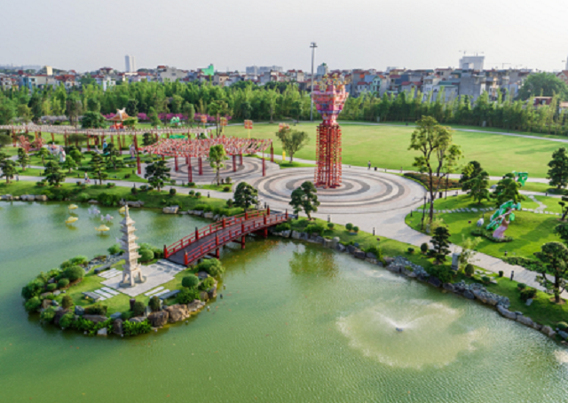 Vinhomes Smart City đang là nơi an cư của hàng vạn cư dân đã chuyển về đây sinh sống.