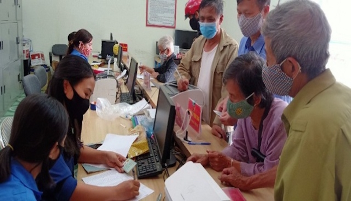 BHXH tỉnh Lào Cai đẩy nhanh thực hiện chính sách hỗ trợ COVID-19 tới người lao động, người sử dụng lao động.