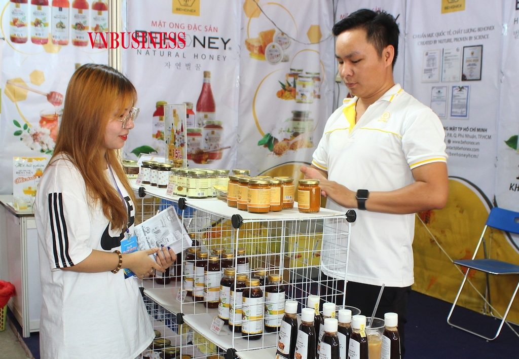 Các DN xuất khẩu mật ong Việt đang gặp bất lợi trong lúc chờ phán quyết sơ bộ sắp tới của Mỹ cho việc điều tra chống bán phá giá sản phẩm mật ong.