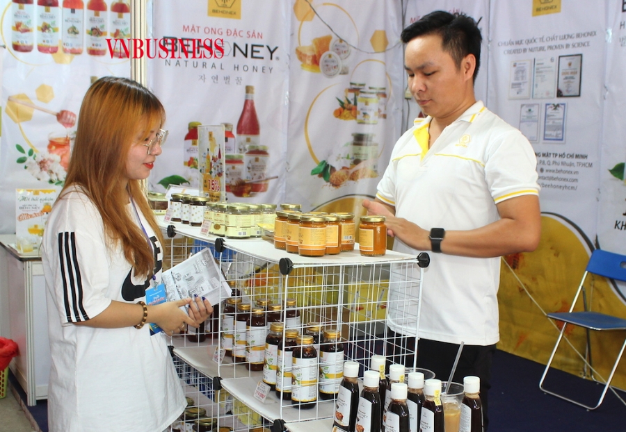 Các DN xuất khẩu mật ong Việt đang gặp bất lợi trong lúc chờ phán quyết sơ bộ sắp tới của Mỹ cho việc điều tra chống bán phá giá sản phẩm mật ong.