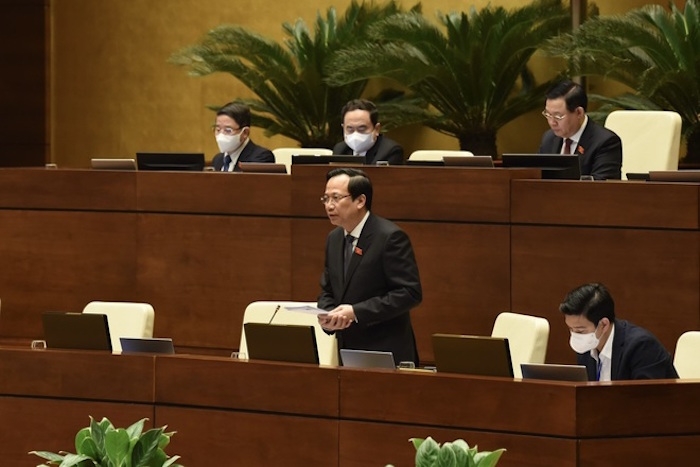 Bộ trưởng Bộ LĐ-TB&XH trả lời chất vấn Quốc hội.