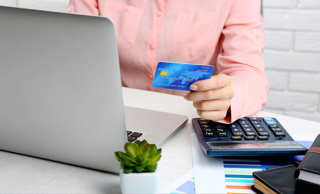 Cần có thêm công cụ để “siết” chuyện tránh né, trốn thuế kinh doanh online.