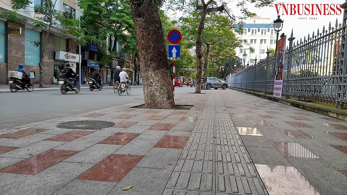 Một trong 6 tuyến vỉa hè đã hoàn thành và đưa vào sử dụng.