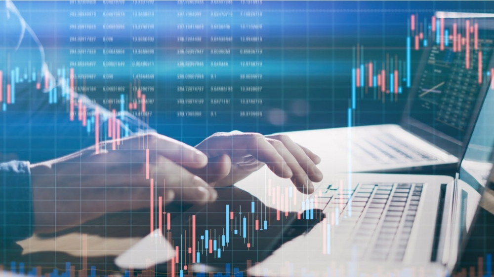 Sức nóng ở các cổ phiếu vừa và nhỏ vẫn tiếp tục tăng độ trong phiên đầu tuần với 162 cổ phiếu đóng cửa ở giá kịch trần trên cả 3 sàn.