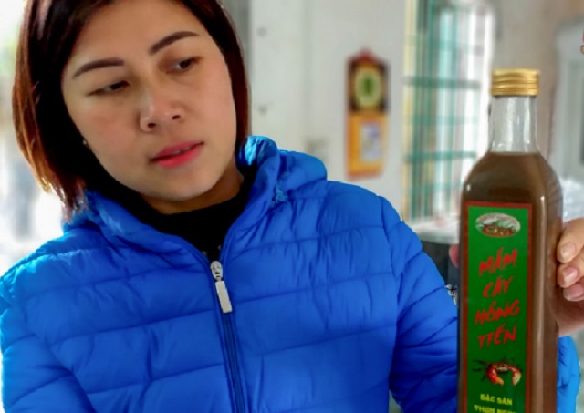 Mắm cáy Hồng Tiến được sản xuất theo quy trình bảo đảm vệ sinh an toàn thực phẩm.