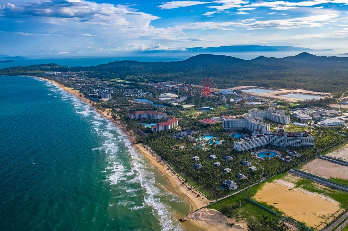 “Vùng trũng” hút vốn mạnh nhất đang là Phú Quốc - địa phương đầu tiên tại Việt Nam mở cửa trở lại đón khách du lịch “hộ chiếu vắc-xin”.