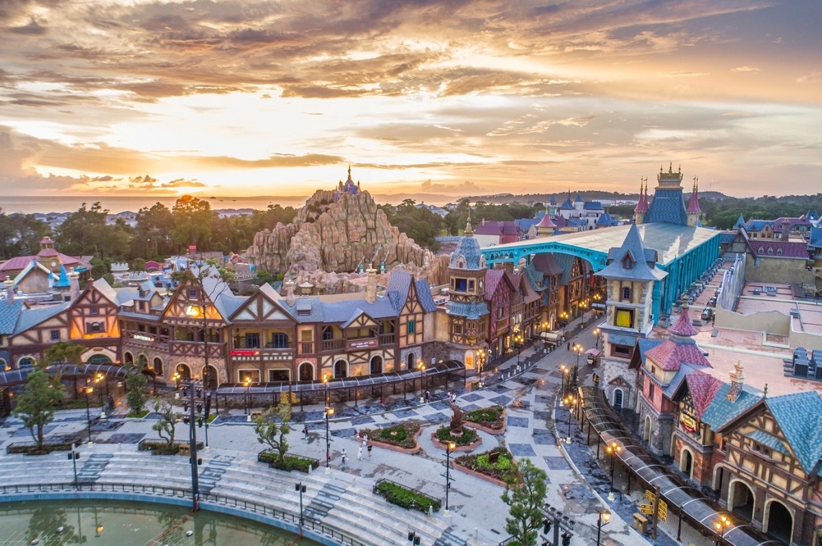 VinWonders Phú Quốc được các nhà đầu tư sành sỏi săn đón bởi tiềm năng sinh lời cực lớn.