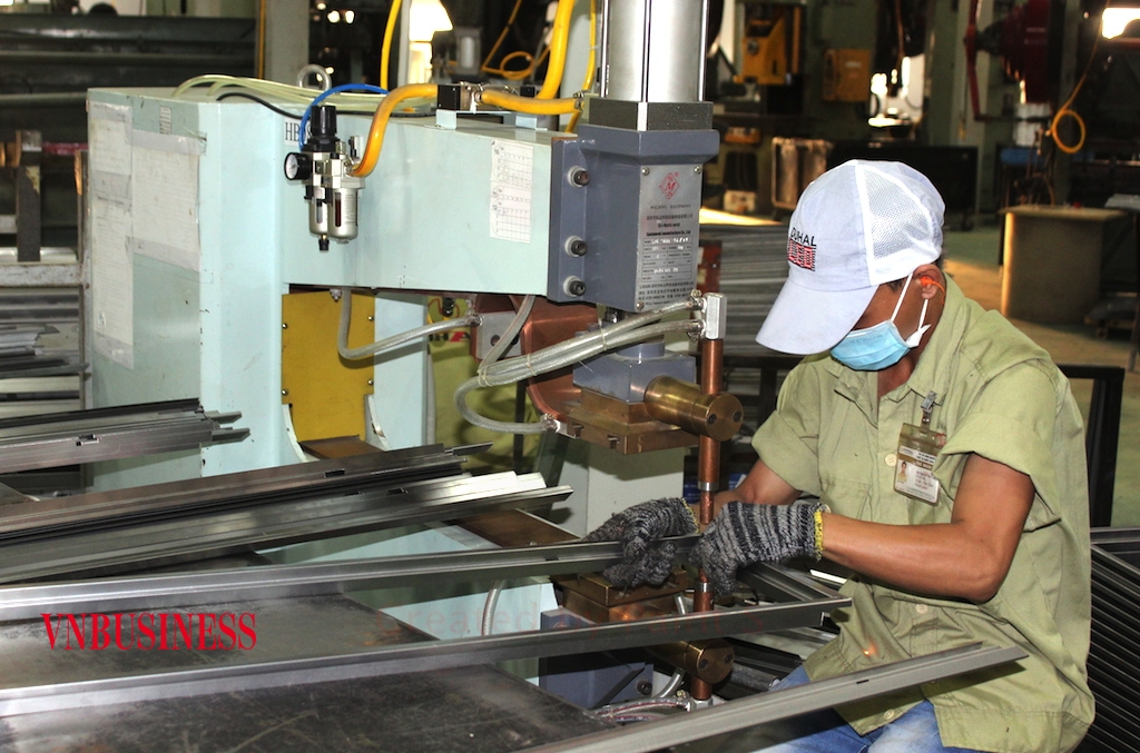 Các DN cơ khí - điện ở Tp.HCM trong quý 4/2021 đang quay trở lại hoạt động rất mạnh mẽ với mức độ phục hồi đạt 95% - 100%.