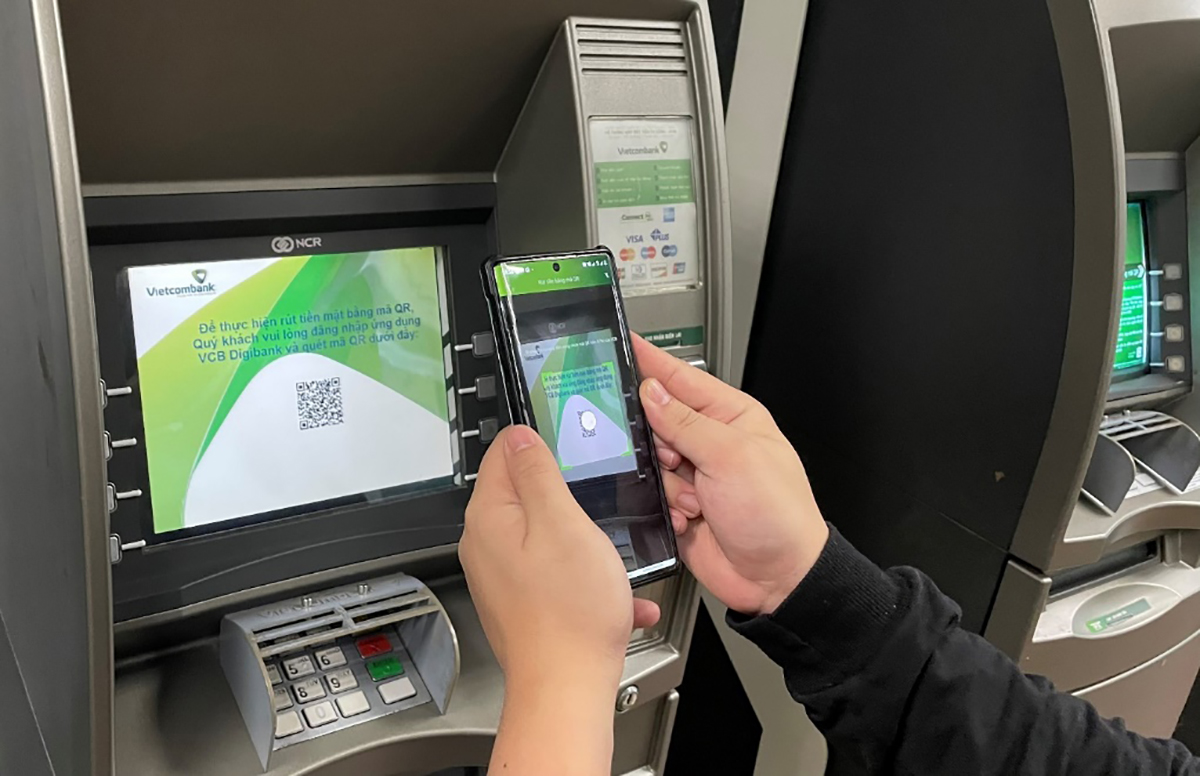 Tỷ lệ rút tiền mặt bằng thẻ ATM ngày càng giảm.
