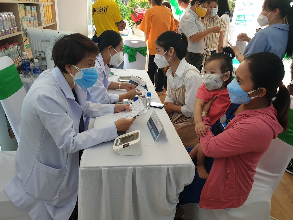 Điểm đặc biệt của chuỗi “Ngôi Nhà Dinh Dưỡng” là người tiêu dùng sẽ có được “giải pháp dinh dưỡng của chuyên gia” phù hợp nhất cho riêng mình hoặc gia đình.