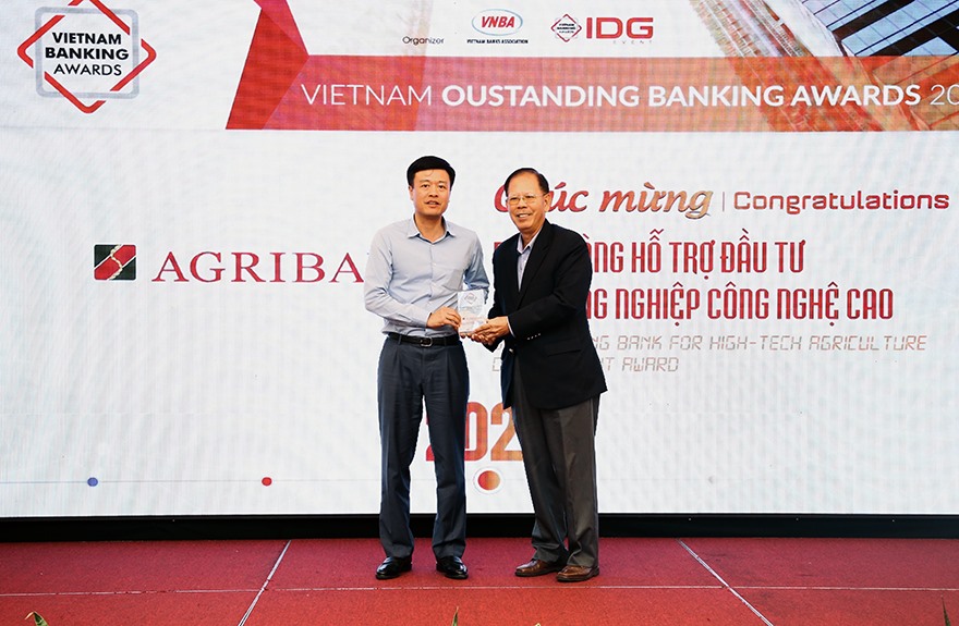Agribank có vai trò quan trọng trong đầu tư phát triển nông nghiệp sạch, nông nghiệp công nghệ cao, thúc đẩy tái cơ cấu ngành nông nghiệp Việt Nam.