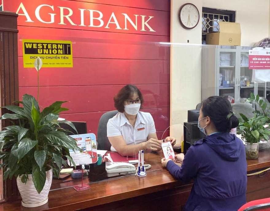 Agribank vẫn luôn nỗ lực cùng ngành ngân hàng hỗ trợ phát triển nền kinh tế dù đại dịch có những diễn biến phức tạp.