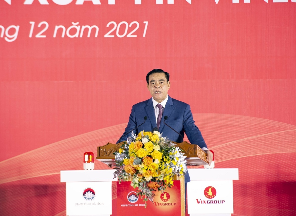 Ông Nguyễn Việt Quang, Phó Chủ tịch kiêm Tổng Giám đốc Tập đoàn Vingroup phát biểu tại buổi lễ.
