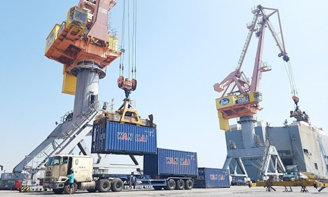 Năm 2022, dự báo kinh tế Việt Nam sẽ tăng trưởng nhanh chủ yếu nhờ đầu tư FDI mạnh mẽ trở lại và tập trung nhiều vào lĩnh vực sản xuất.