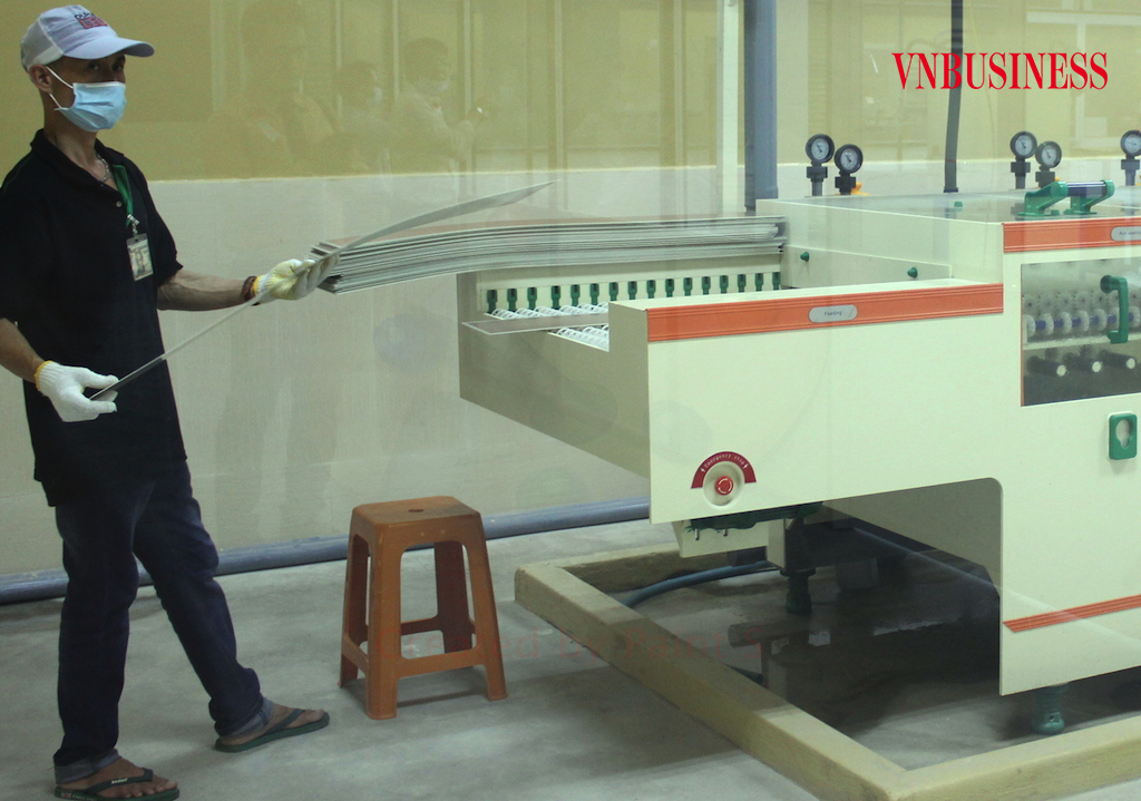 Việc đội nhiều chi phí khiến cho các DN đang thiếu hụt nghiêm trọng dòng tiền để trang trải các khoản chi nhằm duy trì hoạt động sản xuất, kinh doanh.