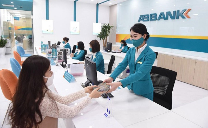 Lãi suất cho vay bất động sản dao động trong khoảng từ 5%/năm đến 8,5%/năm với khoảng thời gian cho vay ưu đãi từ 3 tháng đến 36 tháng. (Ảnh minh hoạ: Int)