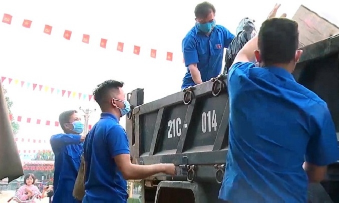 Việc đầu tư cơ sở vật chất giúp nâng cao hiệu quả công tác thu gom, vận chuyển rác thải nông thôn.