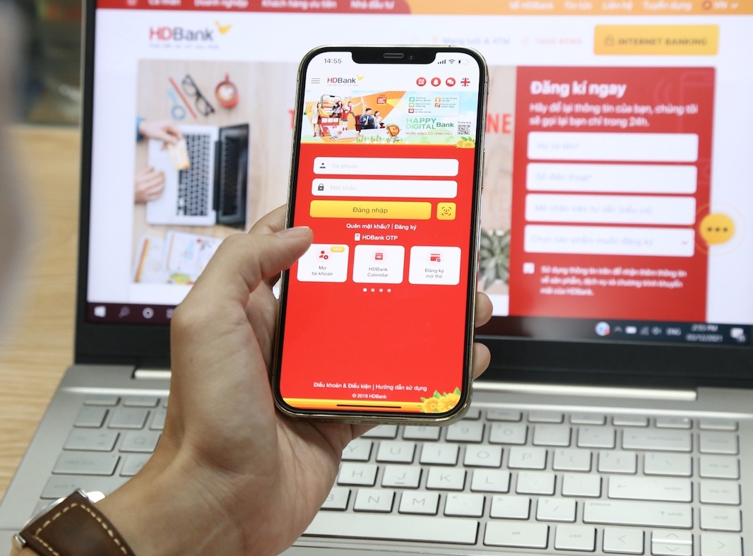 Triển khai ứng dụng eKYC giúp các ngân hàng gia tăng số lượng mở mới tài khoản cá nhân. (Ảnh: Int)