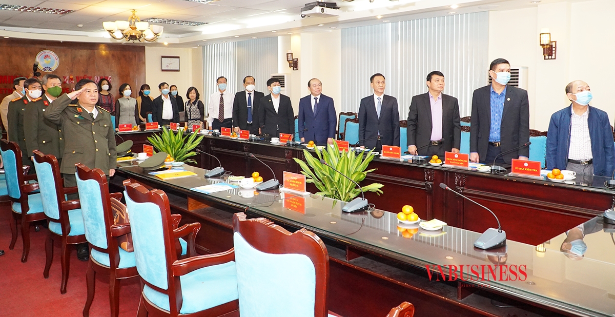 Liên minh HTX Việt Nam sẽ tiếp tục phối hợp với các bộ ngành trong đó có Bộ công an-Cục An ninh kinh tế để vừa bảo đảm phát triển kinh tế vừa bảo đảm an ninh quốc phòng.