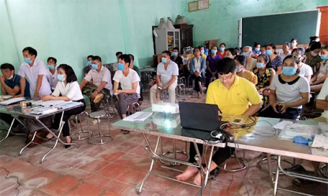 Hội nghị tuyên truyền do BHXH huyện Đà Bắc tổ chức thu hút được sự quan tâm của nhiều người dân (Ảnh: Int)