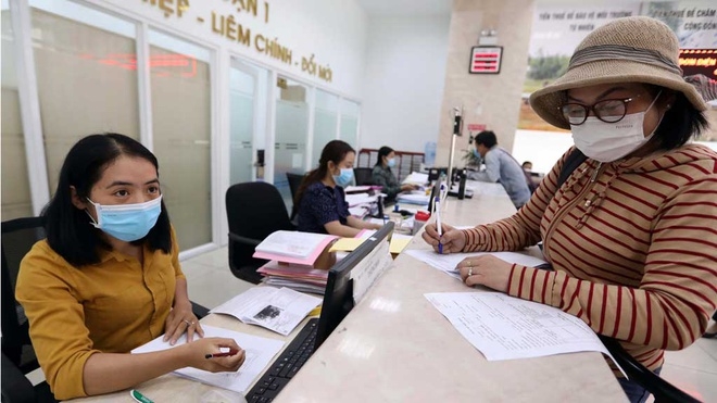 Bộ Tài chính cho rằng việc nâng mức giảm trừ gia cảnh từ 9 triệu đồng lên 11 triệu đồng/tháng đã góp phần giảm bớt nghĩa vụ thuế thu nhập cá nhân cho người nộp. (Ảnh: Int)