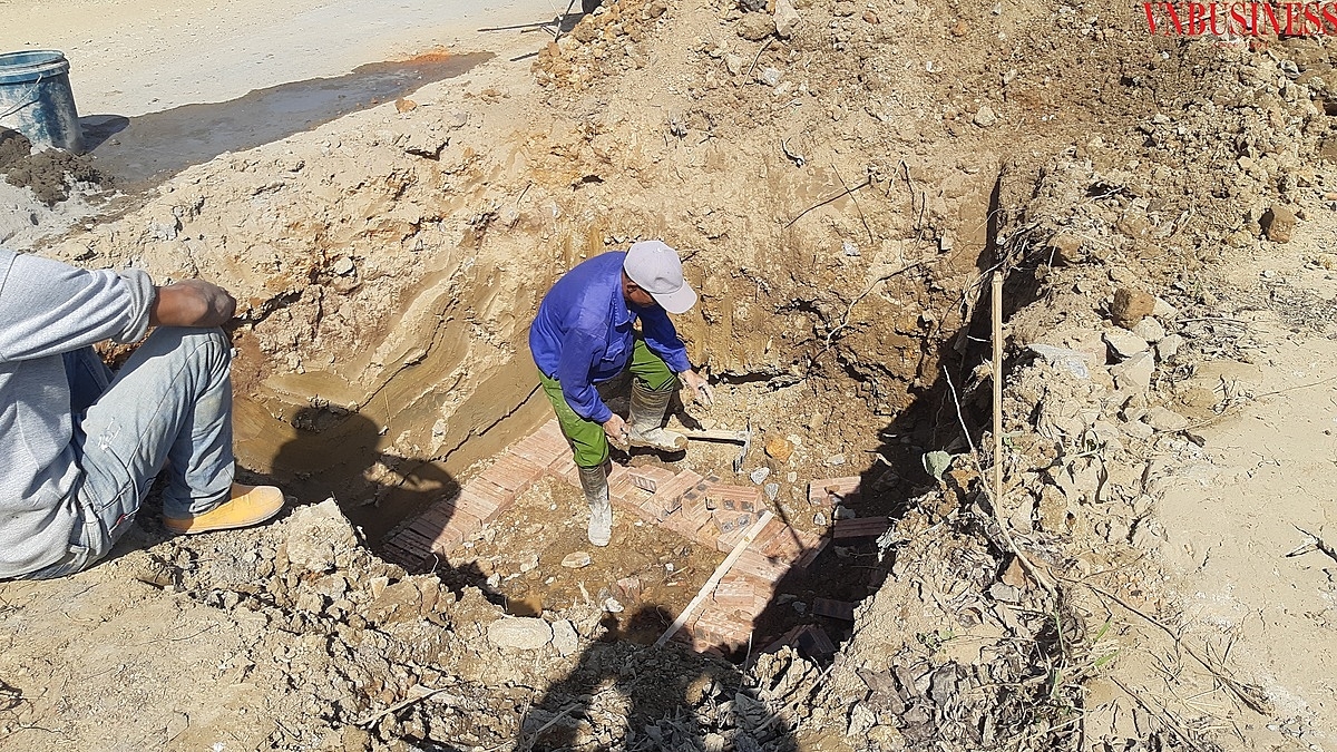 Việc xây hố ga cũng không đúng thiết kế.