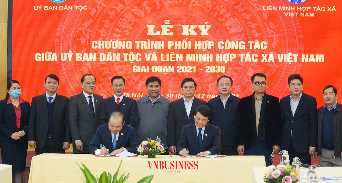 Chương trình phối hợp công tác giữa Ủy ban Dân tộc và Liên minh HTX Việt Nam nhằm thực hiện các mục tiêu quốc gia phát triển kinh tế - xã hội vùng đồng bào dân tộc thiểu số và miền núi giai đoạn 2021-2030.