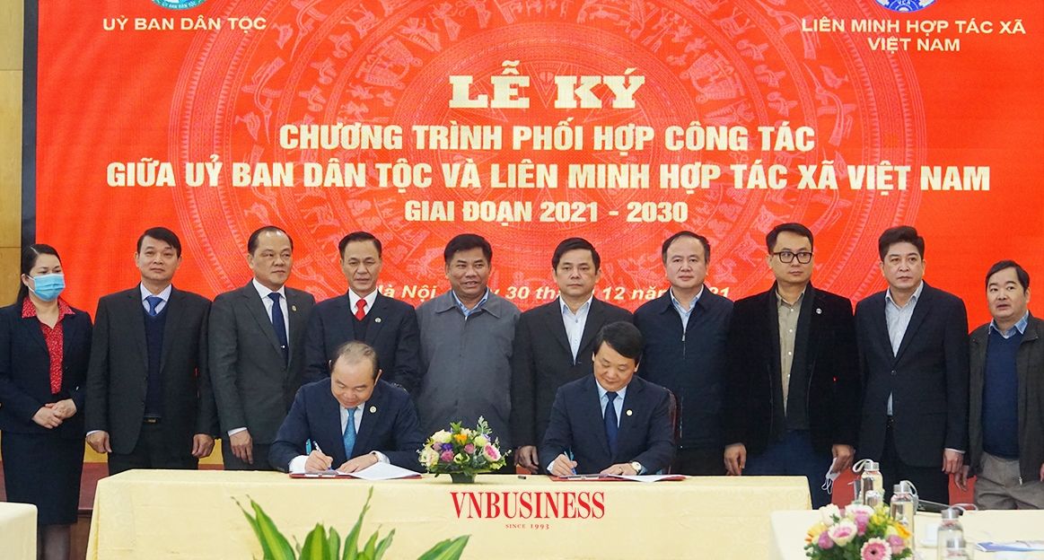 Chương trình phối hợp công tác giữa Ủy ban Dân tộc và Liên minh HTX Việt Nam nhằm thực hiện các mục tiêu quốc gia phát triển kinh tế - xã hội vùng đồng bào dân tộc thiểu số và miền núi giai đoạn 2021-2030.