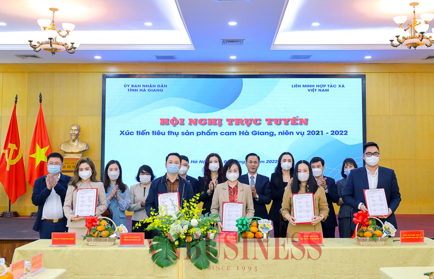 Ký kết biên bản ghi nhớ hợp tác về việc tiêu thụ sản phẩm cam Hà Giang.