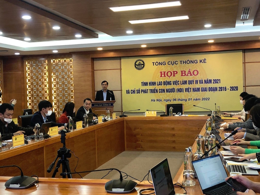Họp báo thông tin tình hình lao động việc làm quý IV và năm 2021.