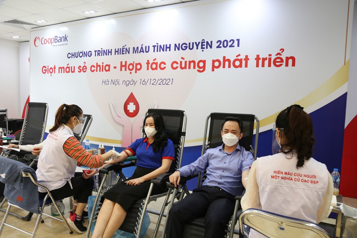 Đây là hoạt động thường niên của Co-opBank phối hợp với Viện Huyết học - Truyền máu Trung ương tổ chức chương trình hiến máu tình nguyện.
