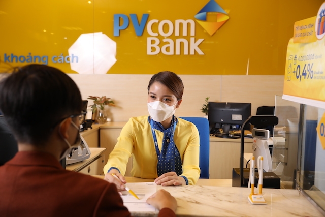 Tăng trưởng tín dụng phục hồi trong quý IV/2021 giúp nhiều ngân hàng vượt mục tiêu lợi nhuận năm 2022.