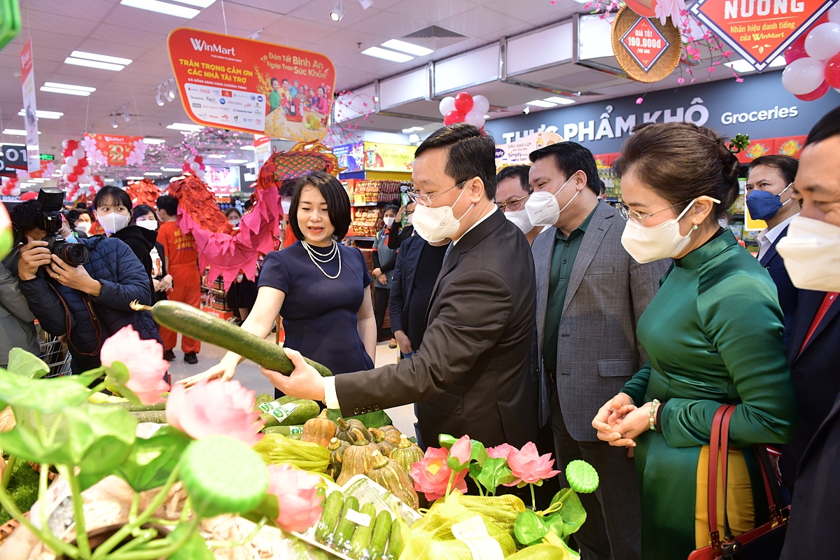 WinCommerce khẳng định vị trí là nhà bán lẻ của người Việt khi luôn duy trì tỷ lệ hơn 90% hàng hóa nội địa tại WinMart/WinMart .