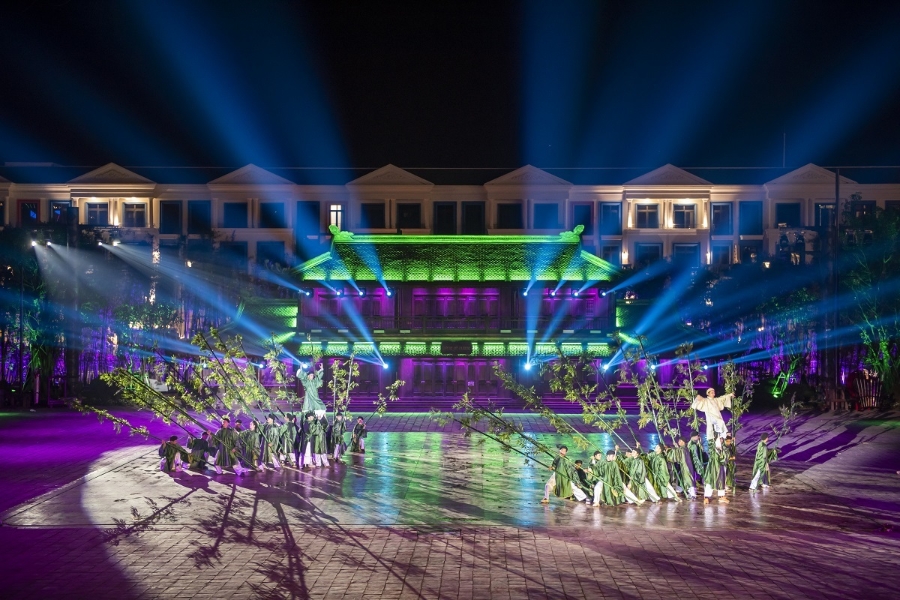 Phú Quốc United Center có quy mô lên đến hơn 1.000ha, được thiết kế đặc biệt để hòa trộn nhuần nhuyễn giữa các nét đẹp đặc sắc của Việt Nam và thế giới.