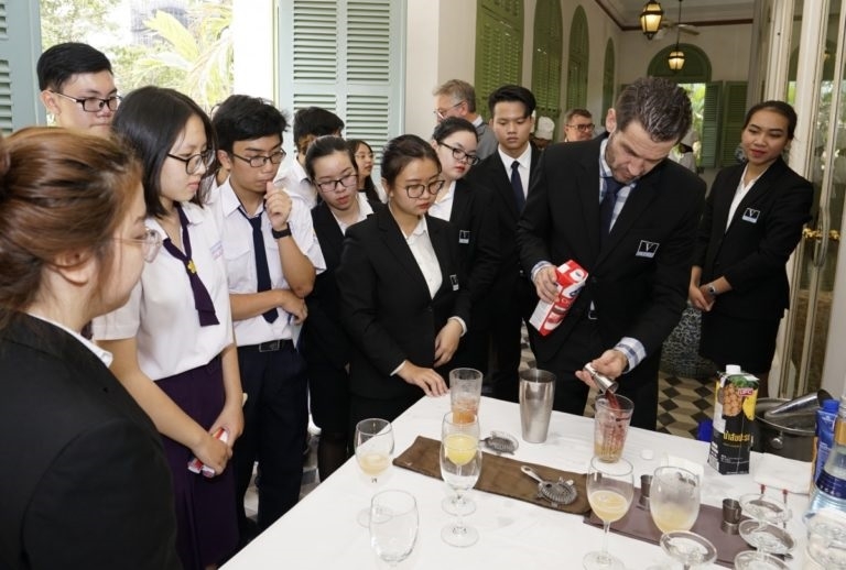 Sinh viên ngành du lịch của một số trường thời gian qua phải hoãn thực tập vì nhiều doanh nghiệp dừng hoặc hoạt động cầm chừng.