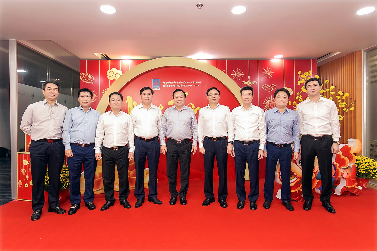 Các đồng chí lãnh đạo cấp cao và Tập đoàn Dầu khí Việt Nam chúc mừng Năm mới toàn thể Ban Lãnh đạo và NLĐ PV GAS.