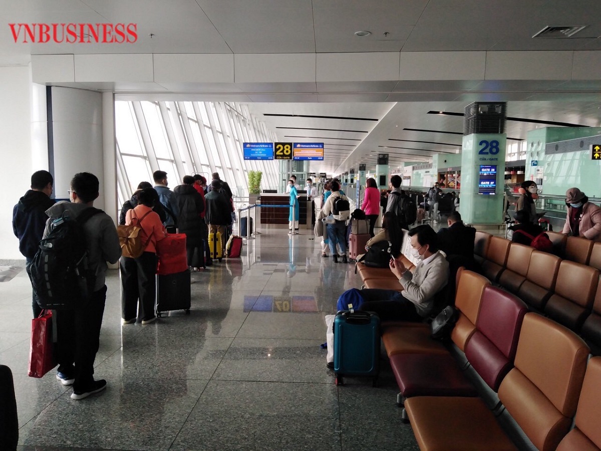 Trong dịp Tết vừa qua, các chuyến bay quốc tế cũng mới chỉ khôi phục lại được khoảng 30% so với trước đây.