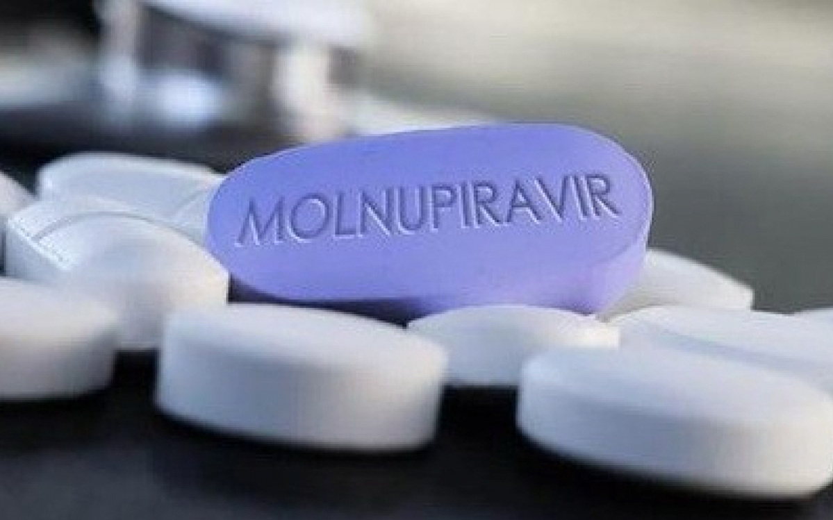Sau khi Bộ Y tế cấp phép khẩn cấp thuốc điều trị Covid-19 chứa hoạt chất molnupiravir do doanh nghiệp Việt Nam sản xuất, hàng loạt cổ phiếu ngành dược nổi loạn. (Ảnh: Int)