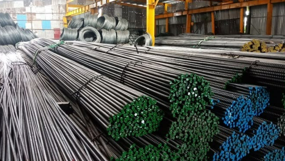 Giá nhiều mặt hàng thép xây dựng vượt 17 triệu đồng/tấn.