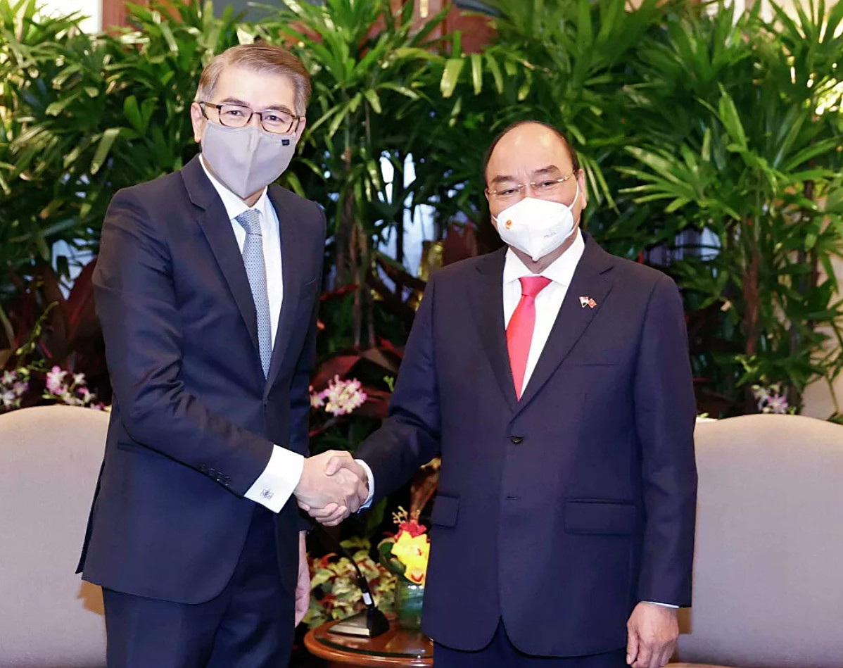 Chủ tịch nước Nguyễn Xuân Phúc tiếp Chủ tịch Liên đoàn doanh nghiệp Singapore (SBF), ông Lim Ming Yan.