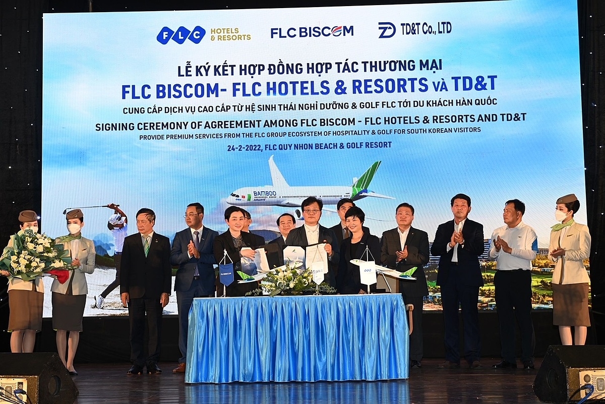 FLC Biscom và FLC Hotels & Resorts ký kết hợp đồng hợp tác thương mại, cung cấp các gói dịch vụ golf trọn gói với TD&T.