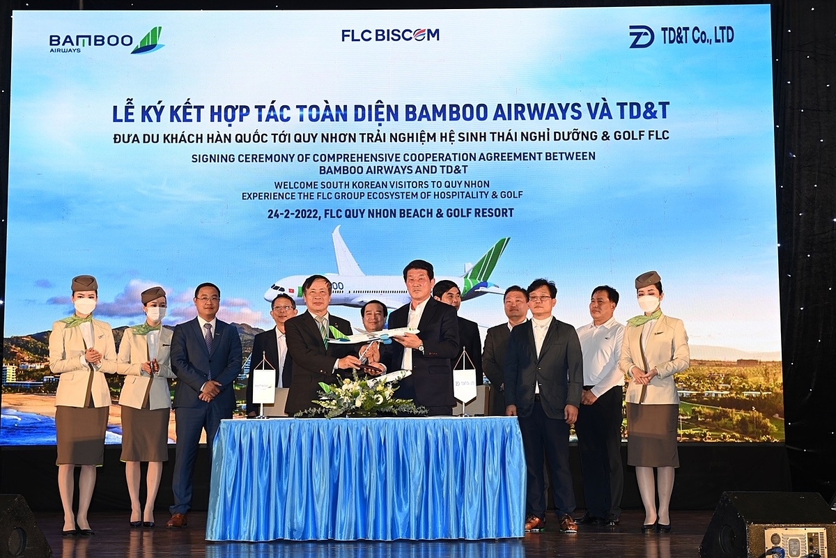 Bamboo Airways ký hợp tác toàn diện cùng TD&T trong việc đưa du khách từ Incheon về Quy Nhơn.