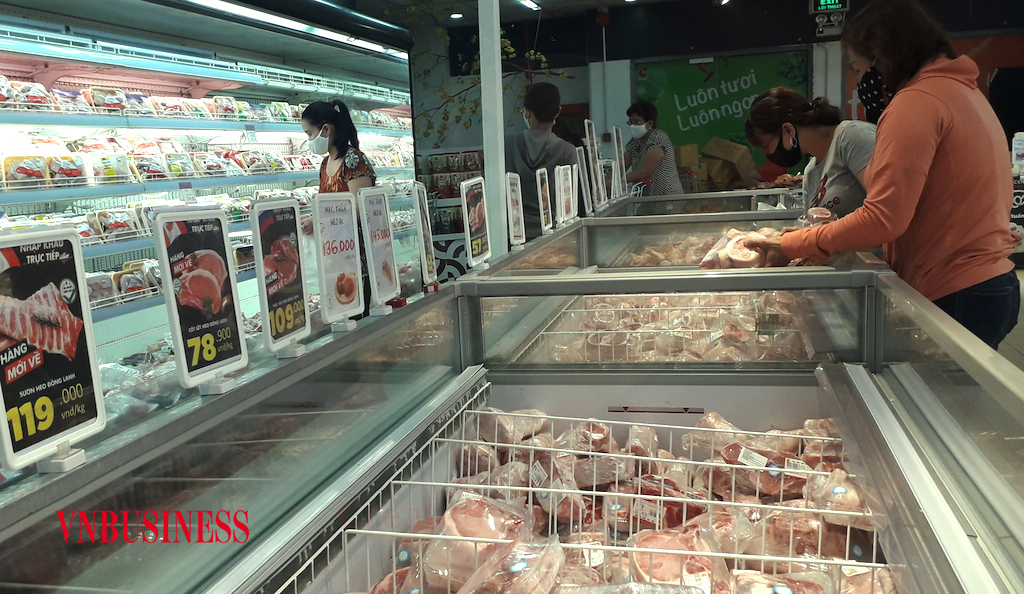 Một trong những trở ngại hiện tại với sản phẩm thịt thay thế chính là việc người tiêu dùng Việt có thói quen sử dụng sản phẩm tươi sống, ngay cả thịt mát cũng chưa thể thay đổi được thói quen này.