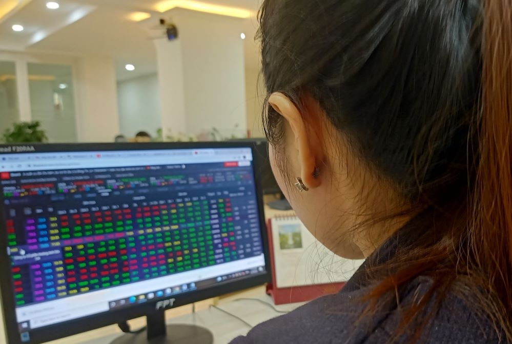 Tới cuối tháng 2/2021, tổng số tài khoản chứng khoán tại Việt Nam bao gồm cả nhà đầu tư trong nước và nhà đầu tư nước ngoài là hơn 4,7 triệu tài khoản. (Ảnh: Int)