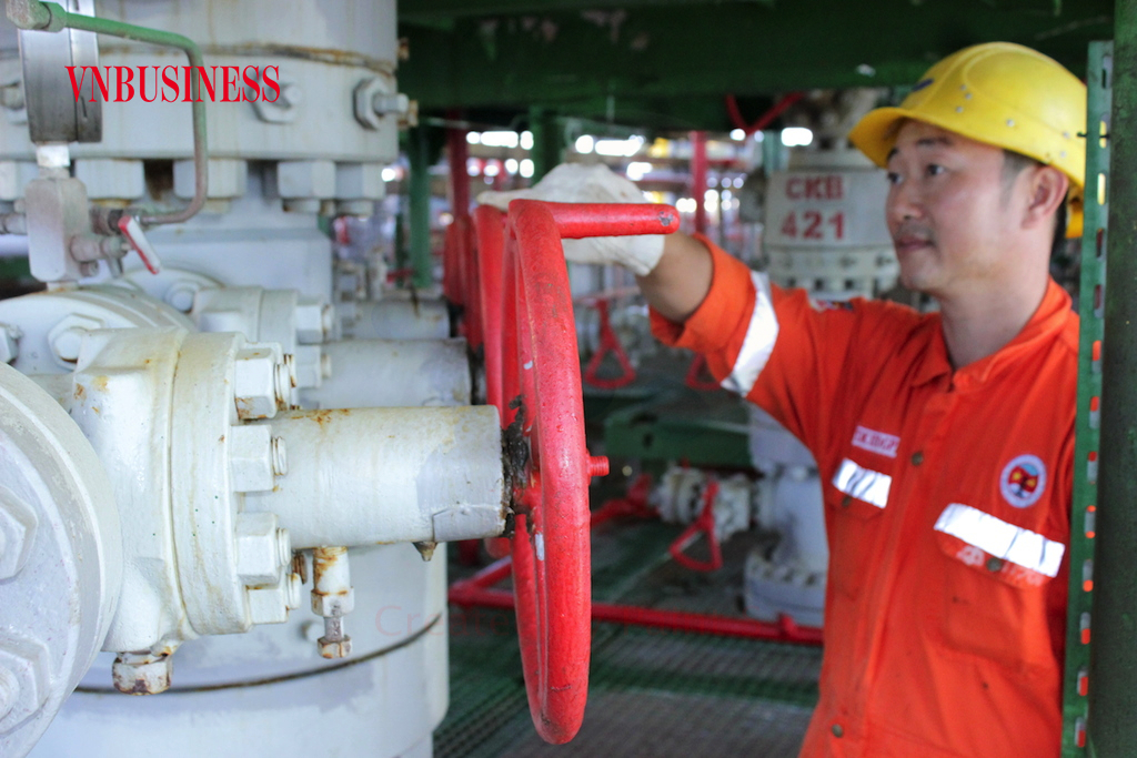 Việc điều hành xăng dầu không thông suốt, không linh hoạt có một phần nguyên nhân đến từ một số thay đổi về đảm bảo dự trữ lưu thông xăng dầu.